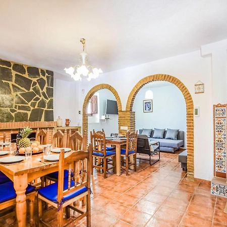 Amazing Home In Ronda With House A Panoramic View Екстериор снимка